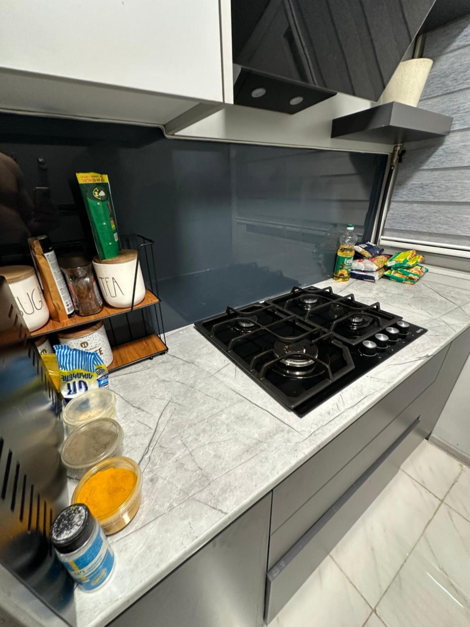 יירבאן Elegant Escape In City Center מראה חיצוני תמונה