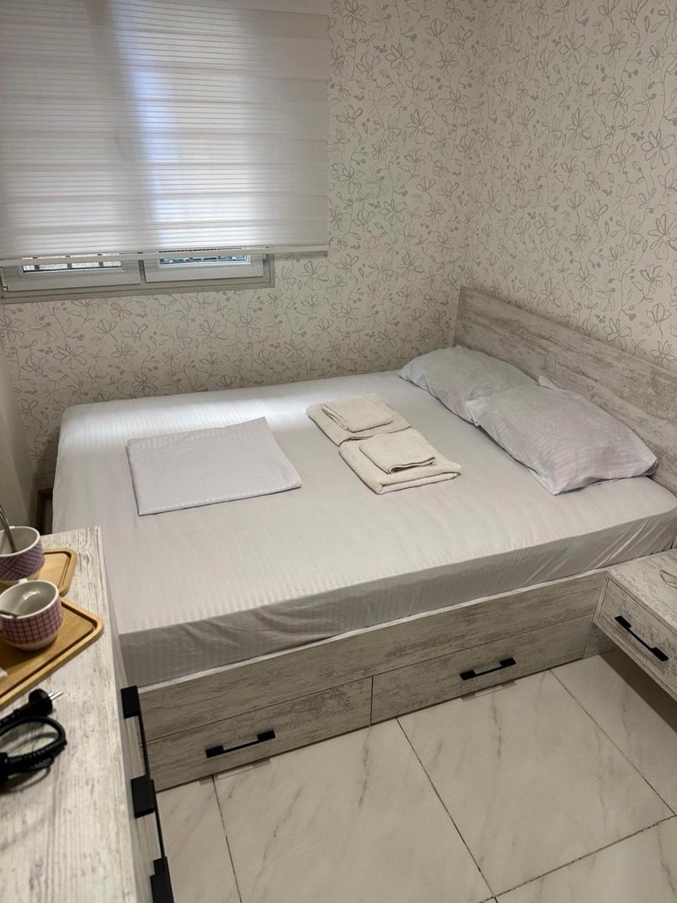 יירבאן Elegant Escape In City Center מראה חיצוני תמונה